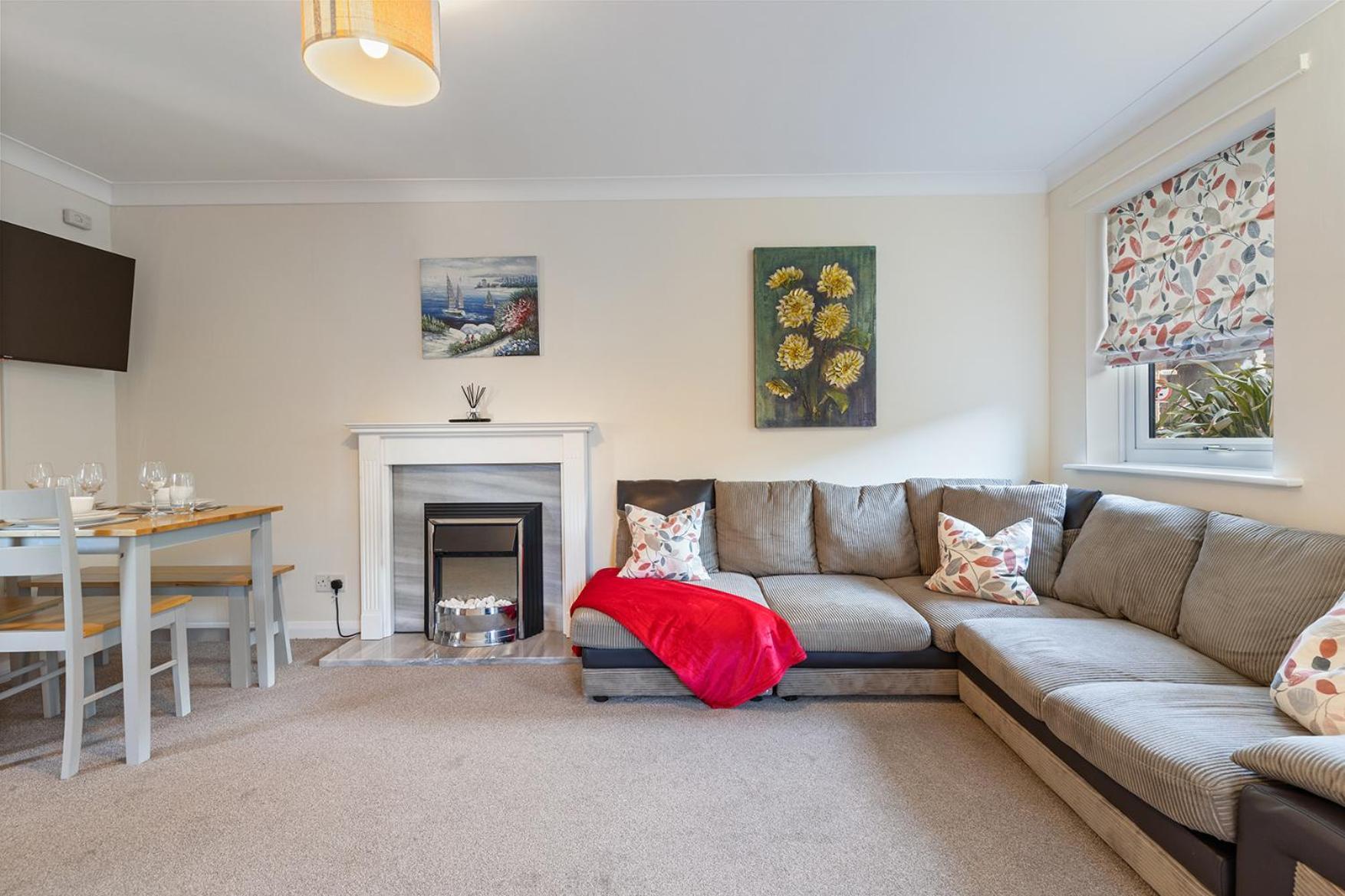 Pass The Keys Central Townhouse With Free Parking Йорк Экстерьер фото